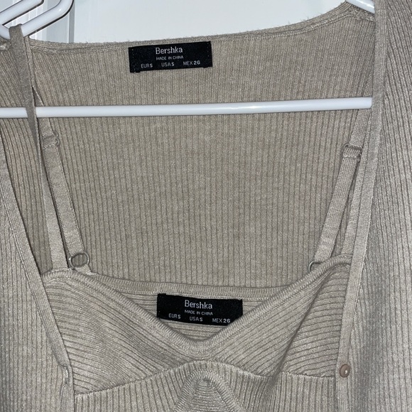 Bershka knitted cardigan + cami set in taupe - Picture 3 of 9